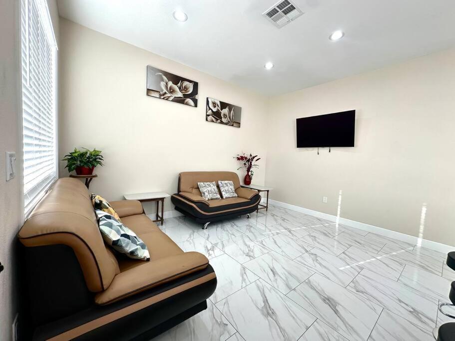 New Renovated House In Little Saigon Villa Midway City Dış mekan fotoğraf